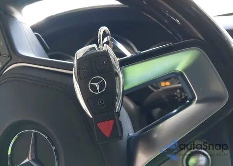 2013 Mercedes-Benz Cls 550 z USA, uszkodzony, nr VIN WDDLJ7DB6DA071272